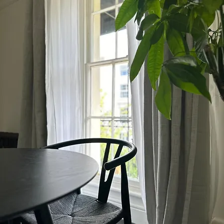 1 Bed Period Clifton Balcony Flat With Private Off Road Parking Bristol