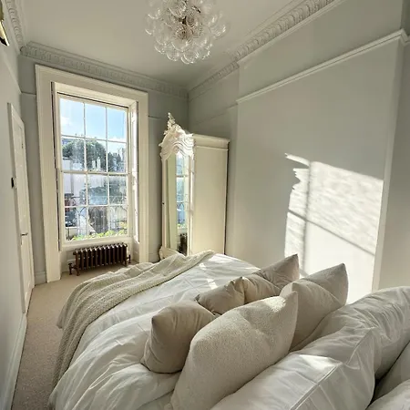 شقة 1 Bed Period Clifton Balcony Flat With Private Off Road Parking بريستول